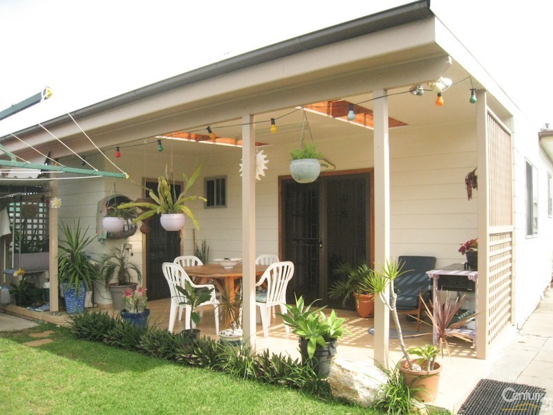 44  Albert Street, Belmont NSW 2280