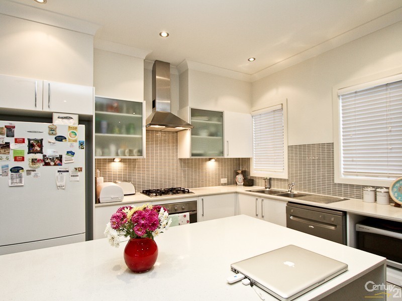 9 The Park Chase, Valentine NSW 2280