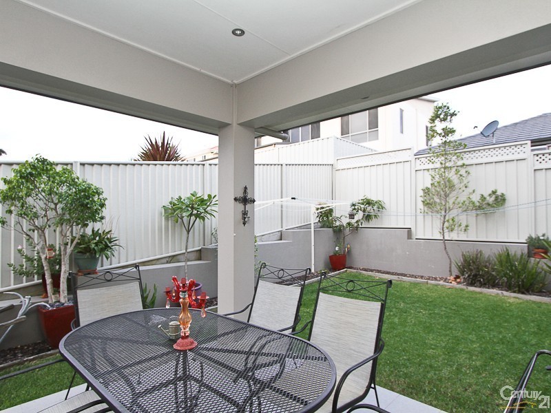 9 The Park Chase, Valentine NSW 2280