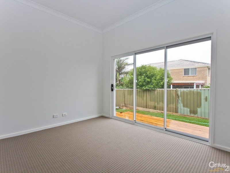 37 Seaside Circuit, Caves Beach NSW 2281