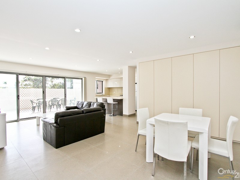 7/15  Warner Street, Warners Bay NSW 2282