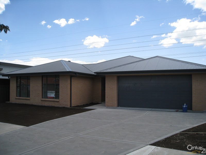 72 Dalmeny Drive, Macquarie Hills NSW 2285