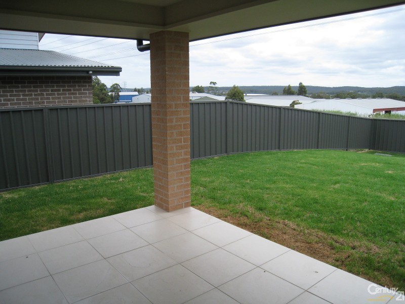 72 Dalmeny Drive, Macquarie Hills NSW 2285