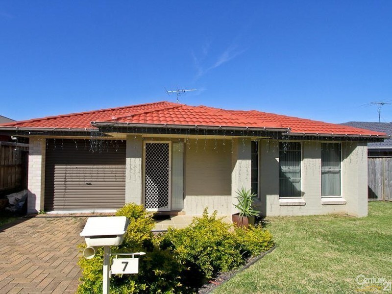 7 Harmony Crescent, Mount Hutton NSW 2290