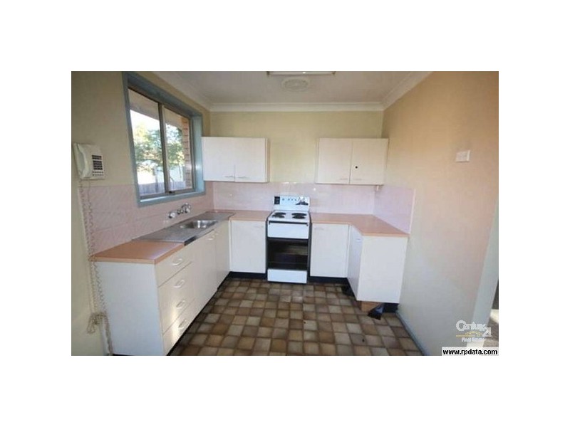 4 Cumberland Place, Colyton NSW 2760