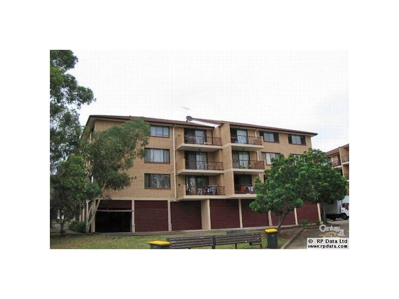 32/25 Mantaka Street, Blacktown NSW 2148