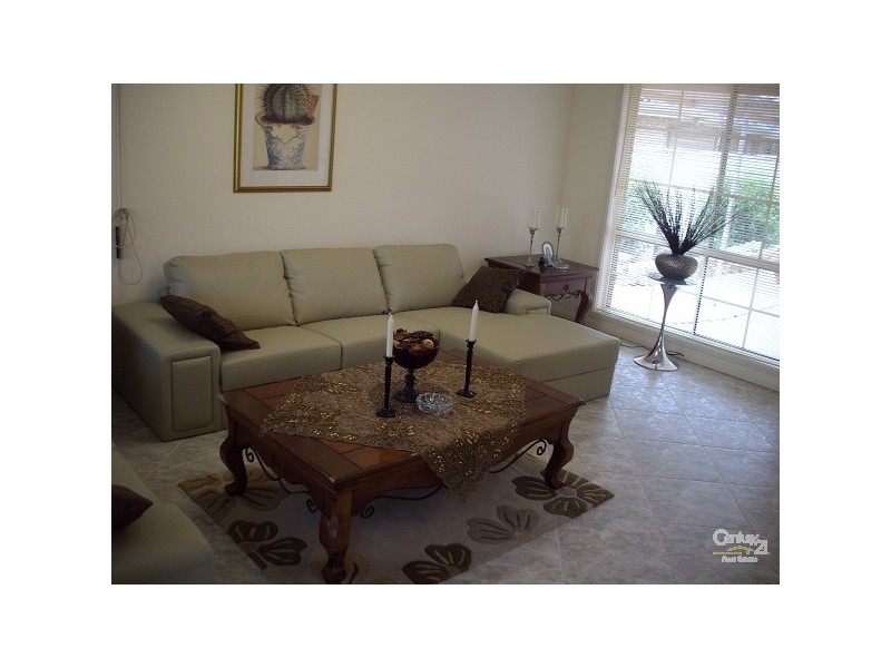 16 Garbett Place, Doonside NSW 2767