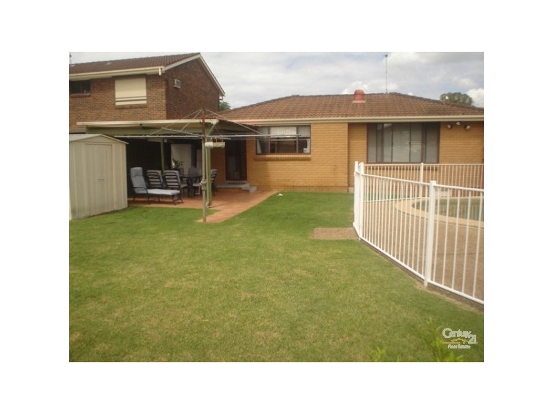 24 Penn Cresent, Quakers Hill NSW 2763