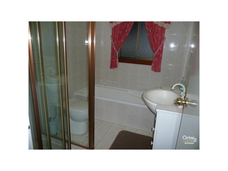 1 MONARO ST, Seven Hills NSW 2147