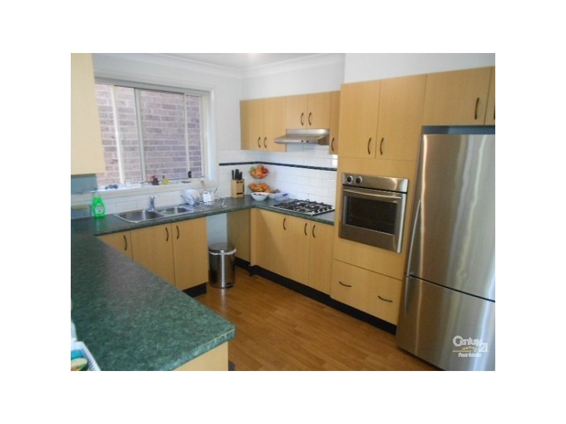 12 CURRAWONG ST, Glenwood NSW 2768