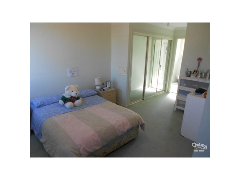 12 CURRAWONG ST, Glenwood NSW 2768