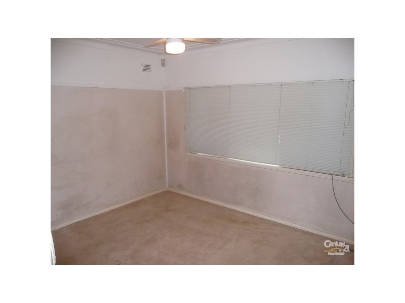 21 MULGI ST, Blacktown NSW 2148