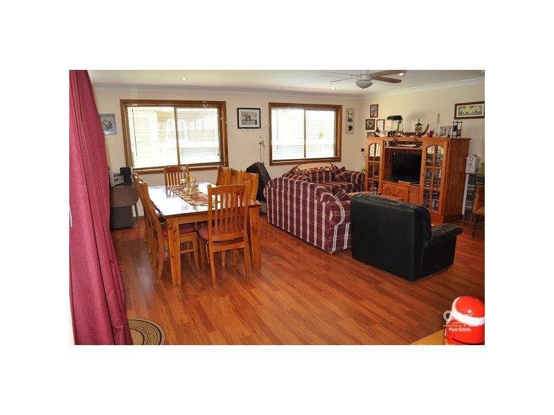 27 adella ave, Blacktown NSW 2148