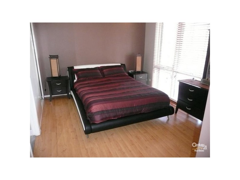 21 OULTON ST, Prospect NSW 2148