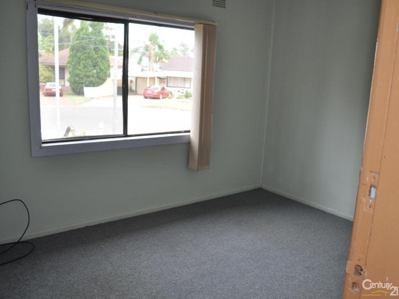 17 Jennifer St, Blacktown NSW 2148