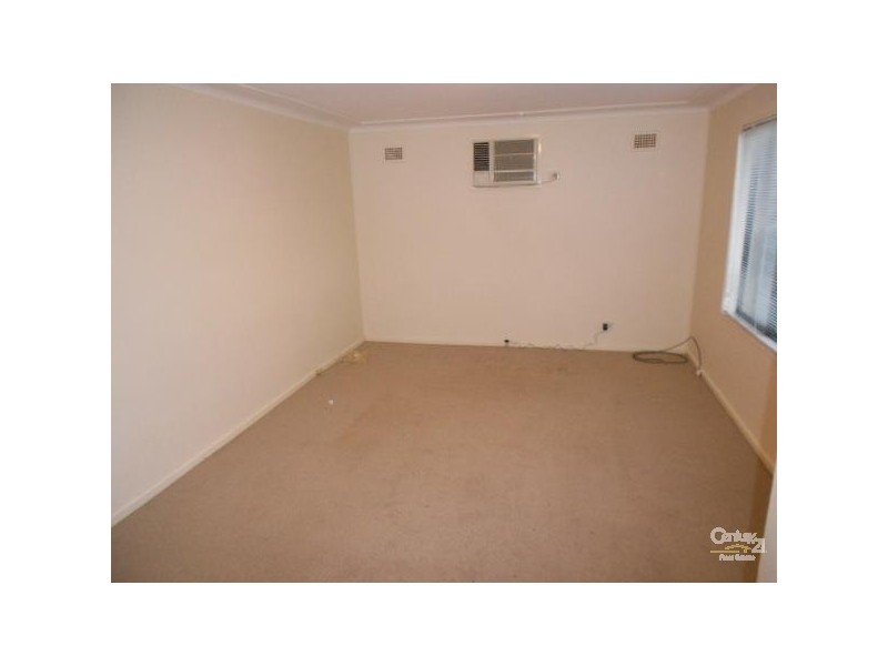 27 sylvia st, Blacktown NSW 2148