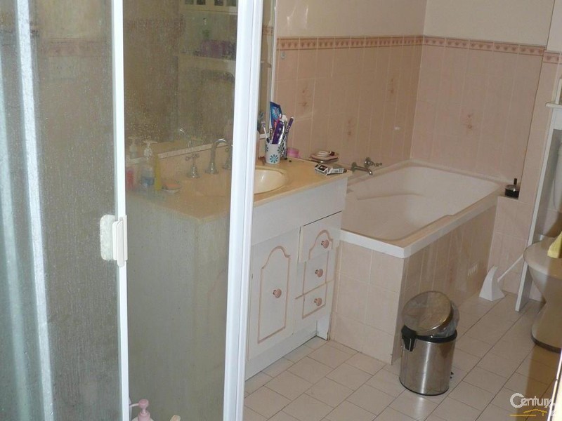 2/21-23 Devitt street, Blacktown NSW 2148