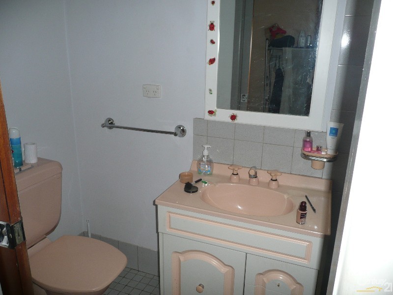 47 Kildare Rd, Blacktown NSW 2148