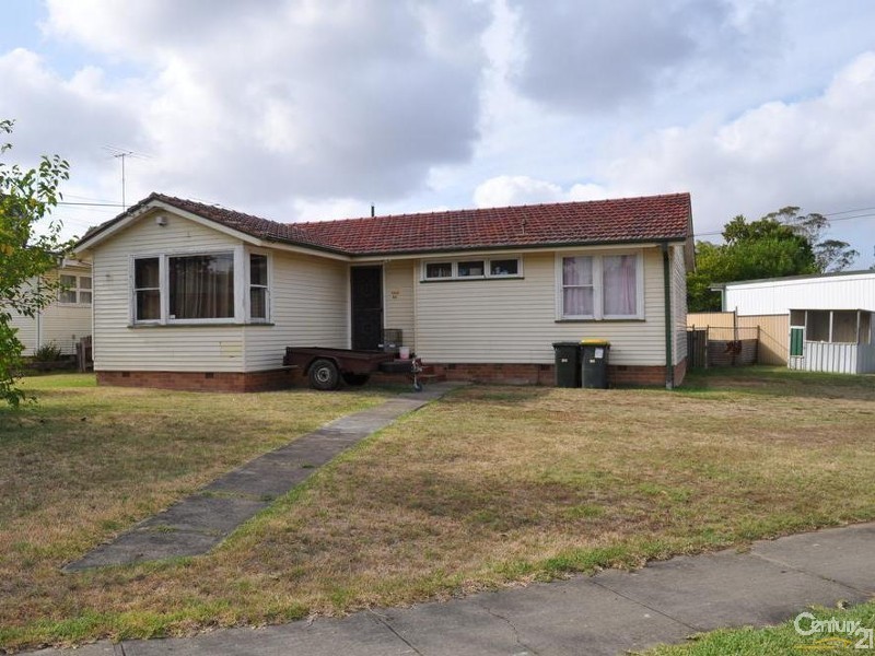 13 Saidor Rd, Whalan NSW 2770