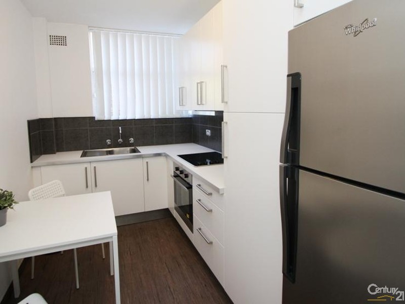 4/10 Ocean St, Bondi NSW 2026