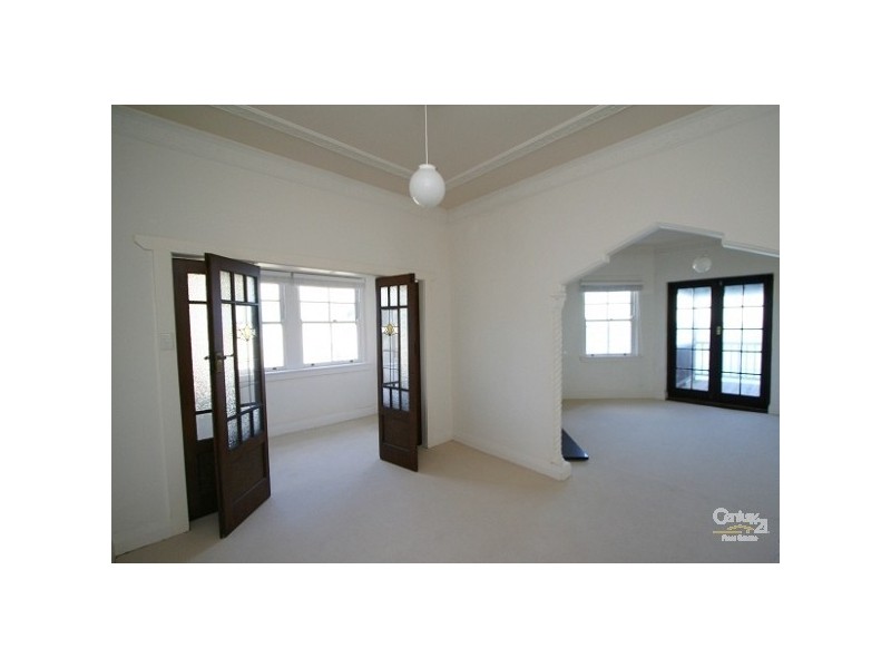 4/1 Gaerloch Ave, Tamarama NSW 2026