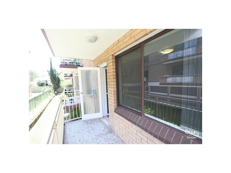 1/8 Victoria Ave, Penshurst NSW 2222