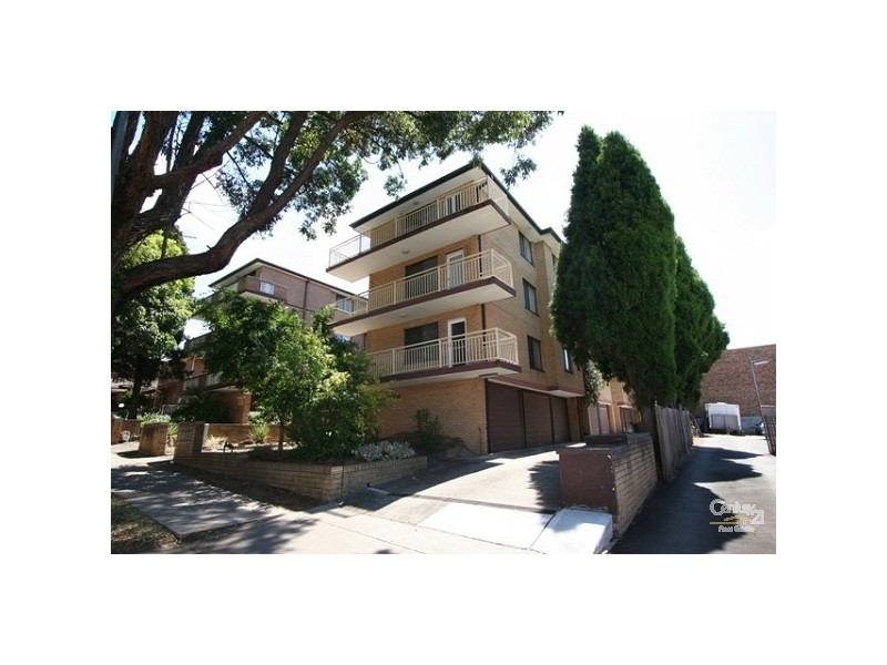 1/8 Victoria Ave, Penshurst NSW 2222