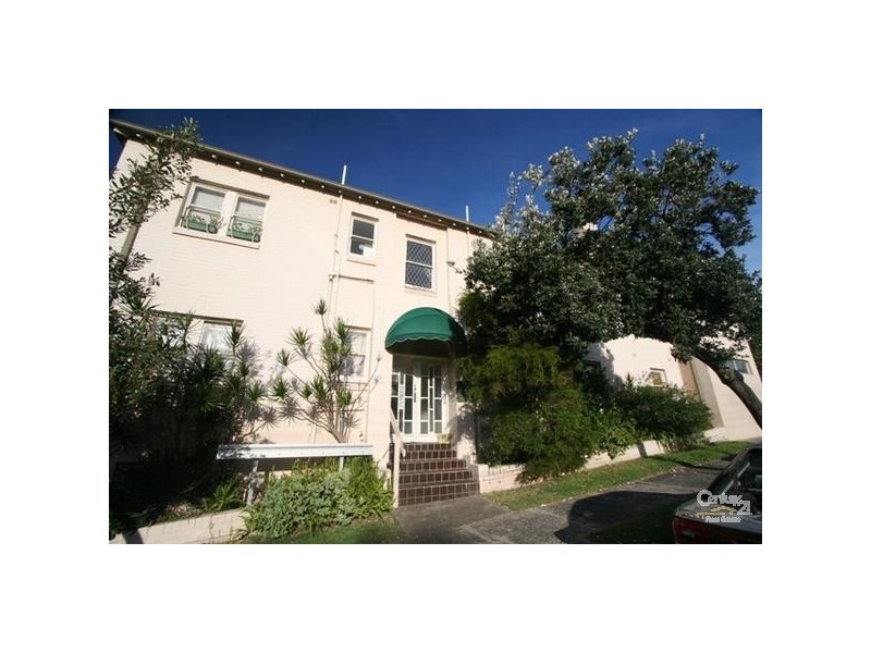 2/33 Oakley Rd, North Bondi NSW 2026