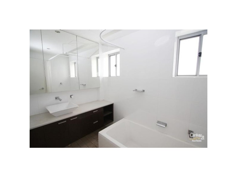 2/123 Hastings Pde, Bondi Beach NSW 2026