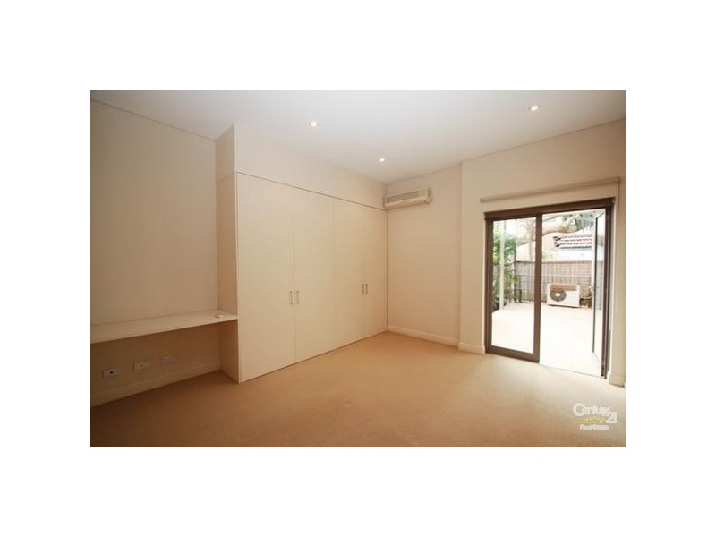 2/2 Balfour Rd, Rose Bay NSW 2029