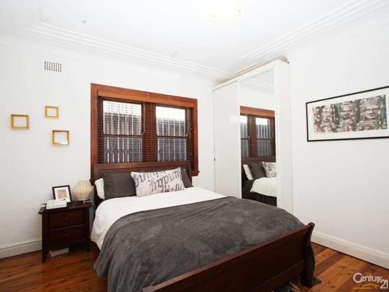 2/16 Warners Ave, Bondi NSW 2026