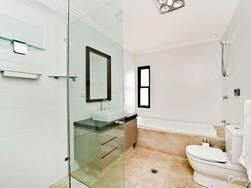 16 Beach Rd, Bondi Beach NSW 2026