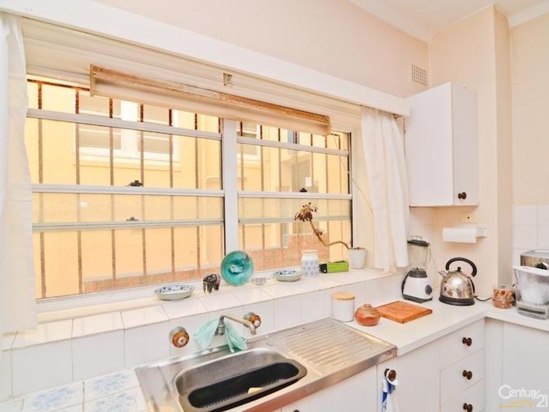 2/230 Campbell Pde, Bondi Beach NSW 2026