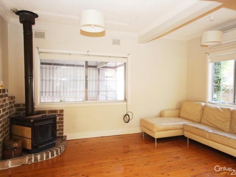 34 Unwin St, Bexley NSW 2207