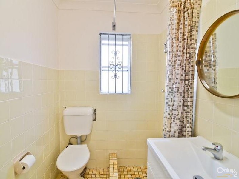 2/6 John St, Queens Park NSW 2022