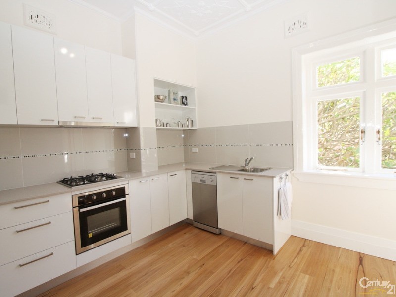 2/9 Lamrock Ave, Bondi Beach NSW 2026