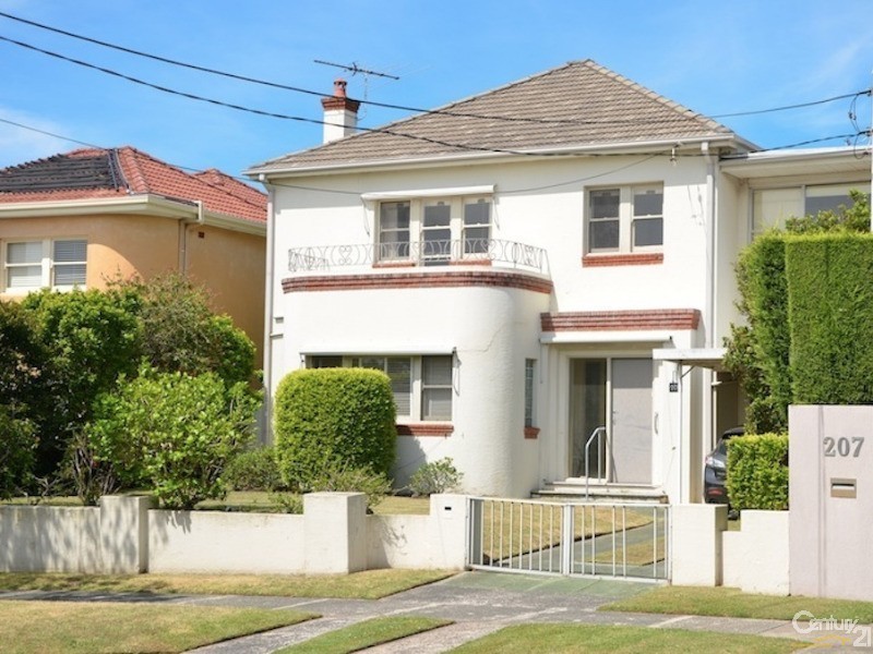 209 Military Rd, Dover Heights NSW 2030