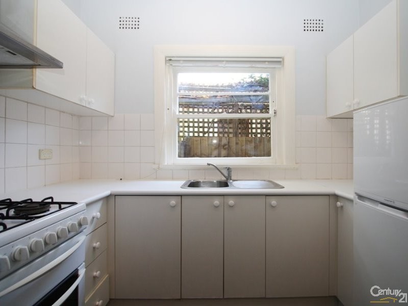 2/83 Henrietta St, Waverley NSW 2024