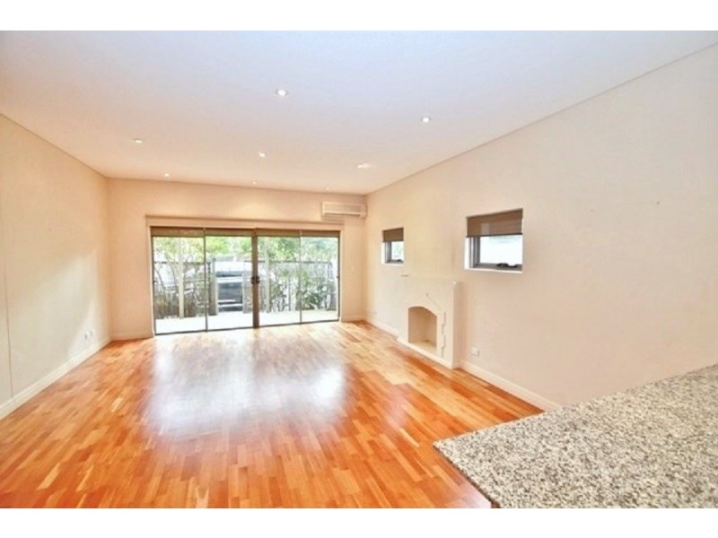 2/2 Balfour Rd, Rose Bay NSW 2029