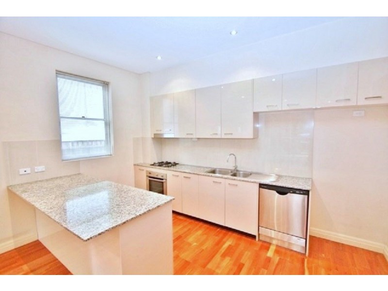 2/2 Balfour Rd, Rose Bay NSW 2029