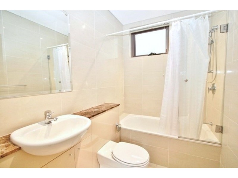 2/2 Balfour Rd, Rose Bay NSW 2029