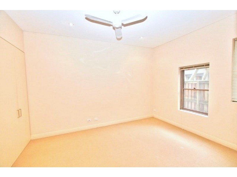 2/2 Balfour Rd, Rose Bay NSW 2029