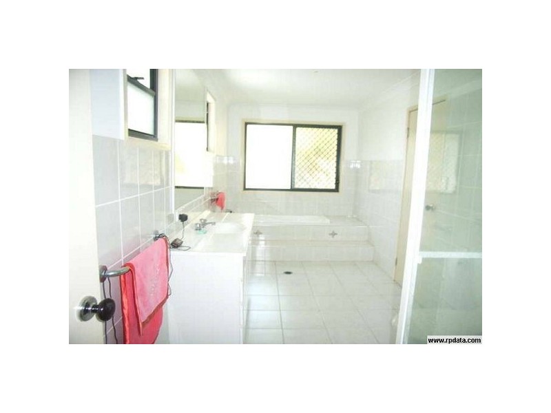 Broadbeach Waters QLD 4218