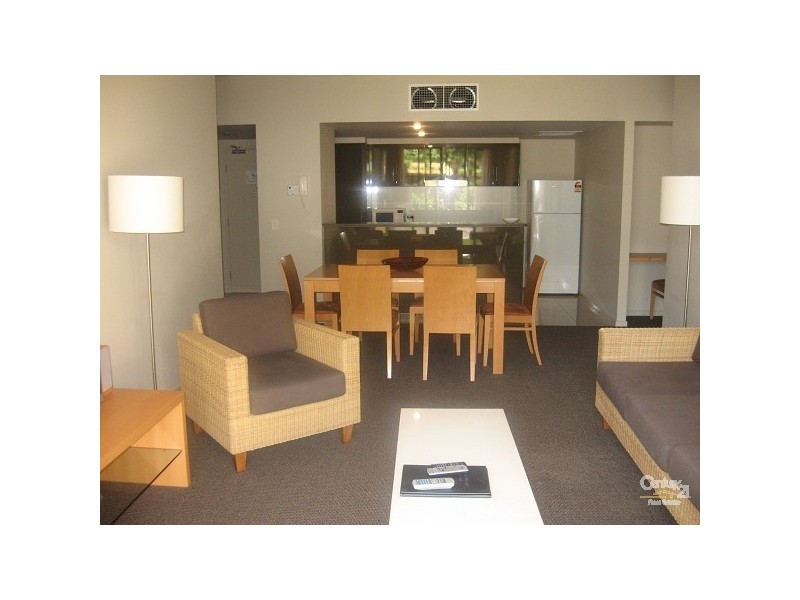 2010/1 Ocean St, Burleigh Heads QLD 4220