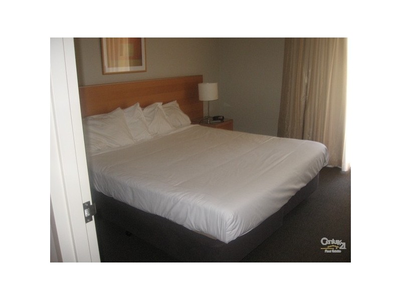 2010/1 Ocean St, Burleigh Heads QLD 4220