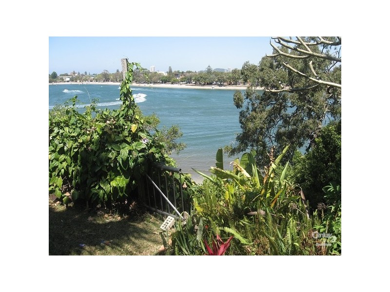 98 Ocean Parade, Burleigh Heads QLD 4220