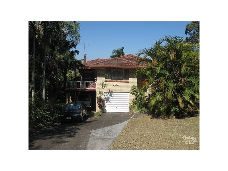 98 Ocean Parade, Burleigh Heads QLD 4220