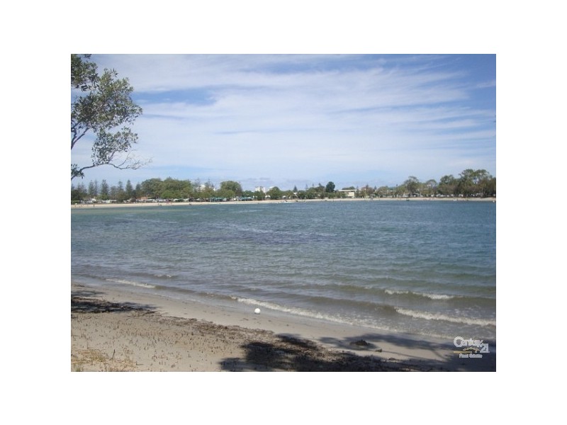 98 Ocean Parade, Burleigh Heads QLD 4220