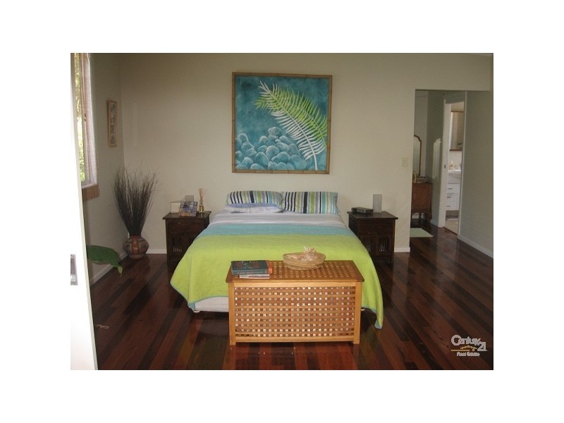 25 Tawarri Cr, Burleigh Heads QLD 4220