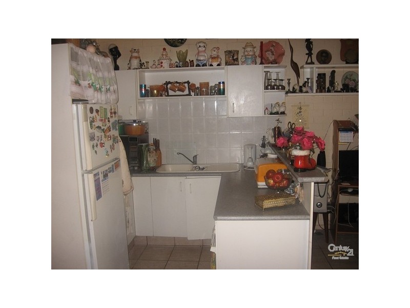 2/5 Rope Ct, Mermaid Waters QLD 4218